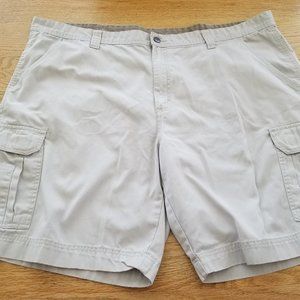 RedHead Brand Co. Men's Cargo Shorts Measures 47 x 9